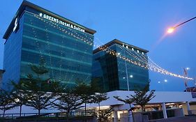 Greens Hotel & Suites